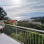 Vista Dai Pini דירה