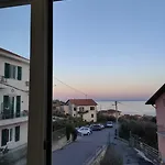 Daire Vista Dai Pini Varazze
