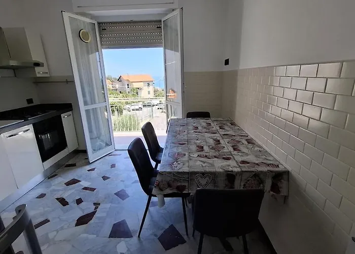 Vista Dai Pini شقة فاراتسي